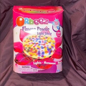 NWOT Orbeez Flower Light Show
